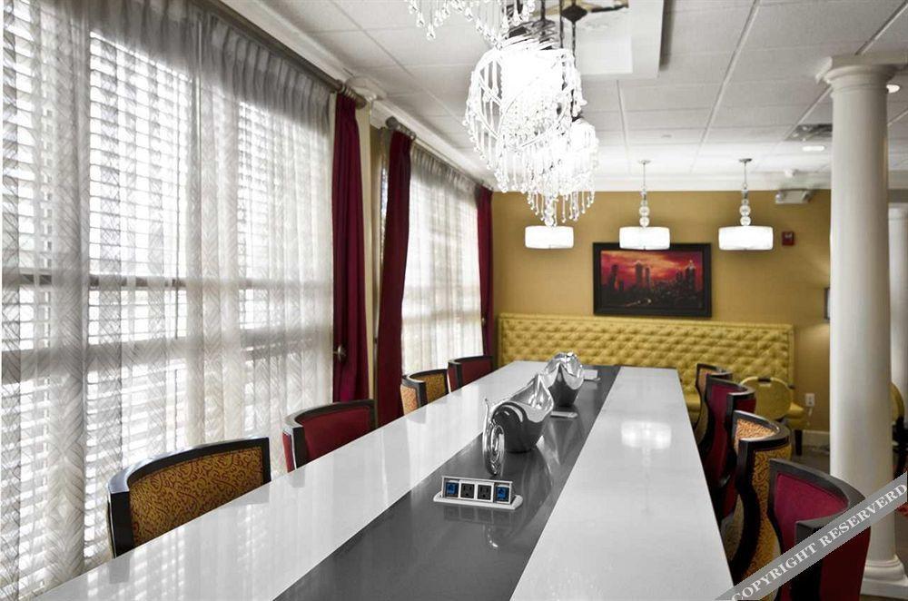 Hampton Duluth Hotel