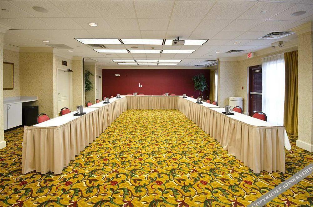 Hampton Duluth Hotel 3*